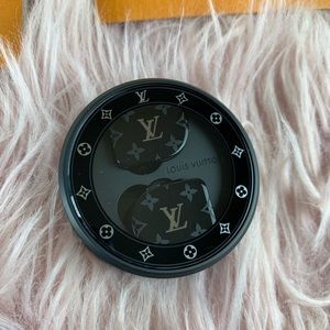 Louis Vuitton Horizon Black Monogram Earphones